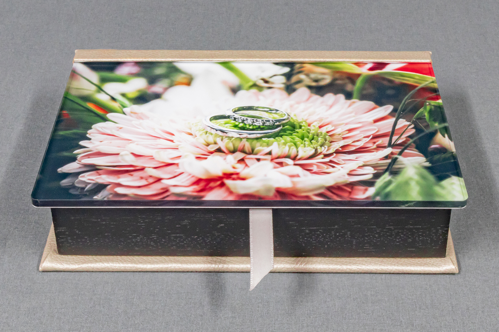 Luxury Acrylic Print Box Slide 2