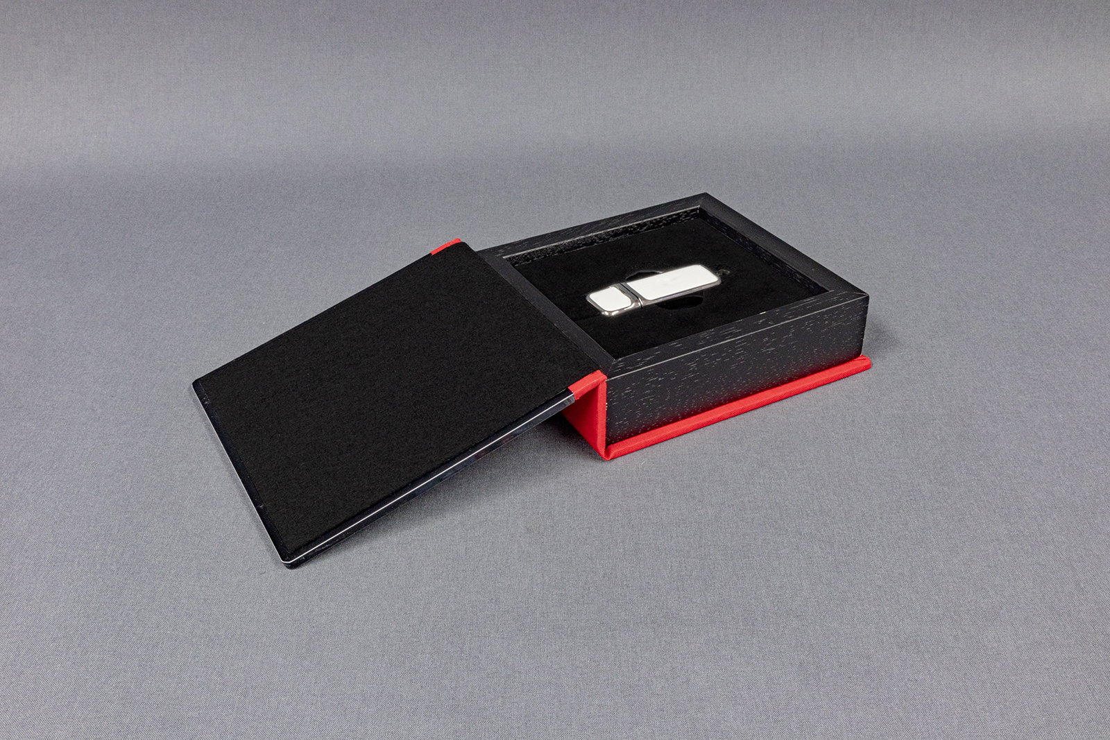 Luxury Acrylic USB Folio Slide 4